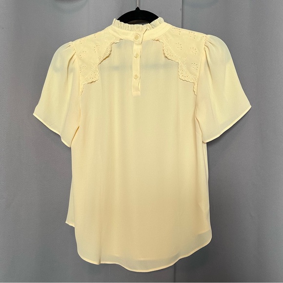 Ann Taylor Petite Yellow Ruffle High Neck Short Sleeve Blouse Size XXS - Picture 2 of 9